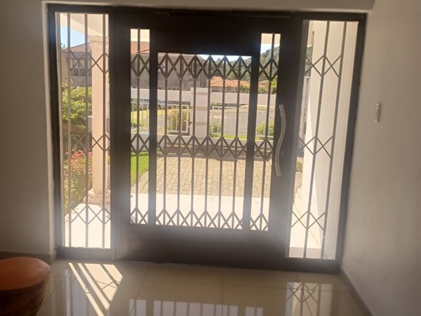 5 Bedroom Property for Sale in Ladybrand Free State